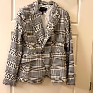 Like new- Banana Republic- Woman’s Blazer size 2-plaid style
